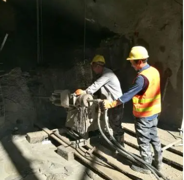 钢城水下抗分散灌浆料特点 水下不分散注浆料介绍